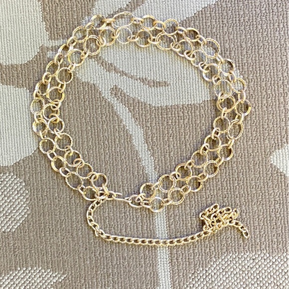 Goldtone Lightweight Double Links Belt - Picture 2 of 8